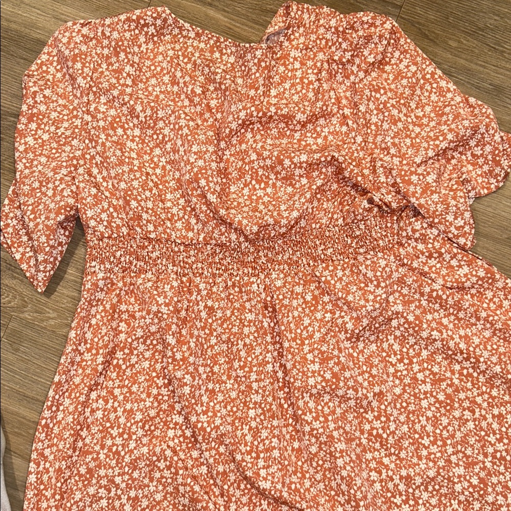 Floral Button-Down Dress in Pink - Picture 2 of 4